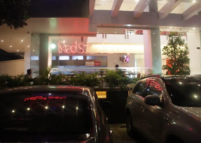Redstar Hotel Jakarta