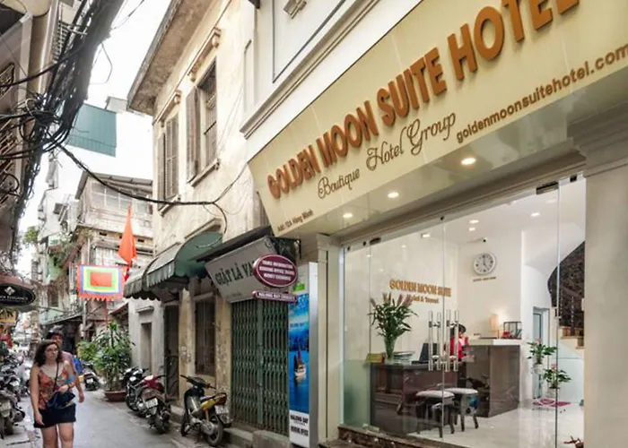 Golden Moon Suite Hotel & Travel