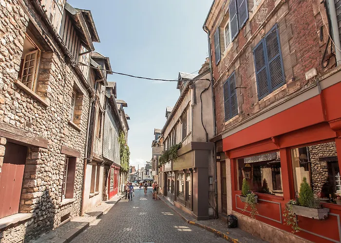 La Maison des Arts, Le Six