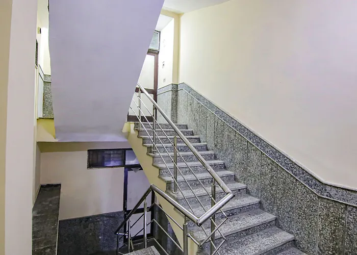 Fabhotel Devise Residency