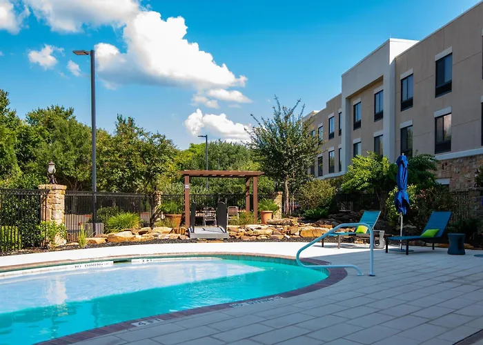 Hampton Inn & Suites College Station