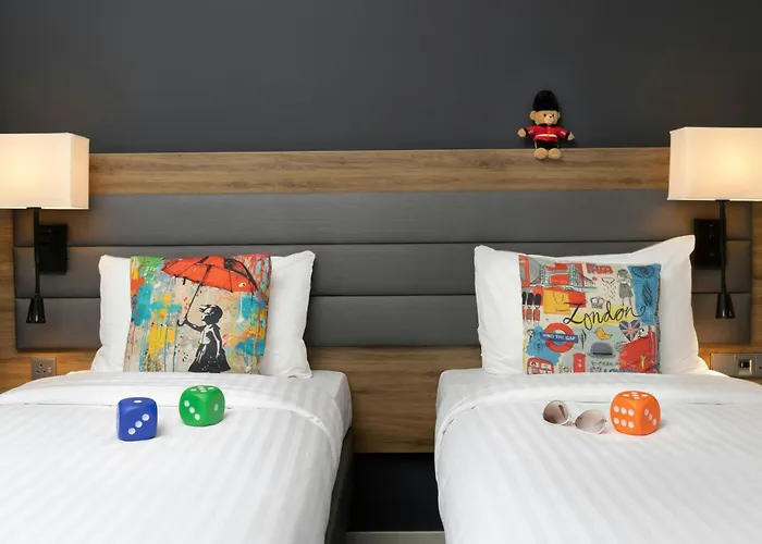 Moxy London Heathrow Airport