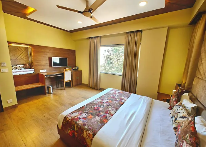 Opulence Inn - 500 Meters From Railway Station Udaipur