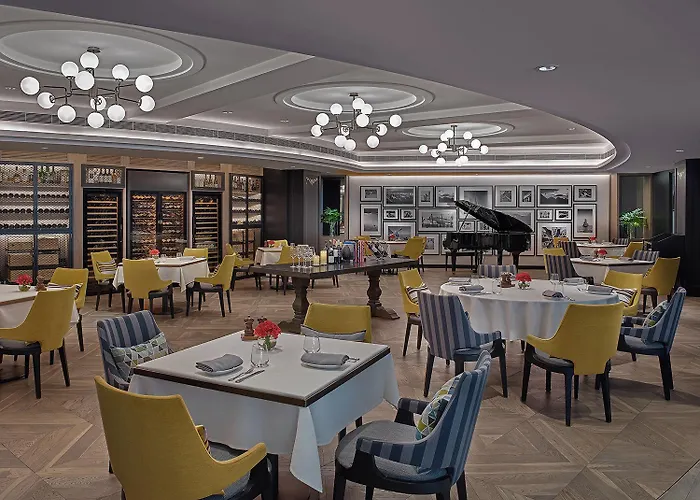 New World Millennium Hong Kong Hotel
