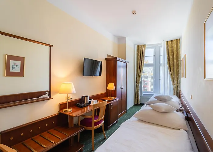 Ea Hotel Rokoko