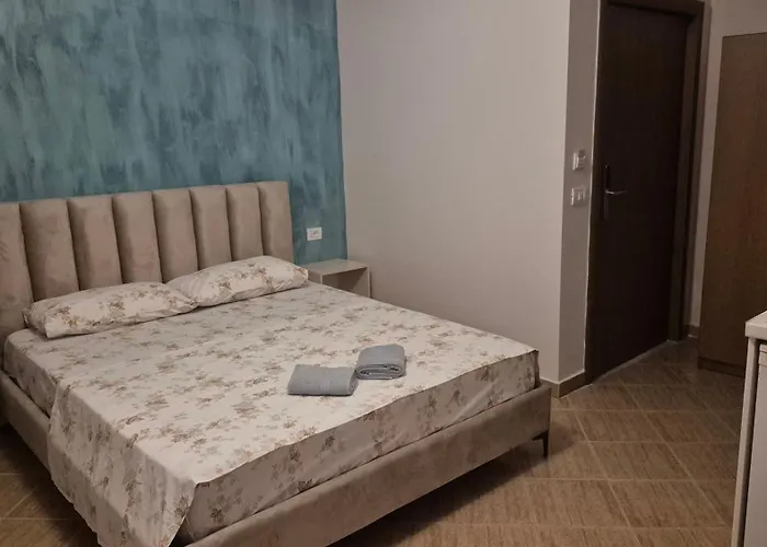 Amras House Hotel Durres