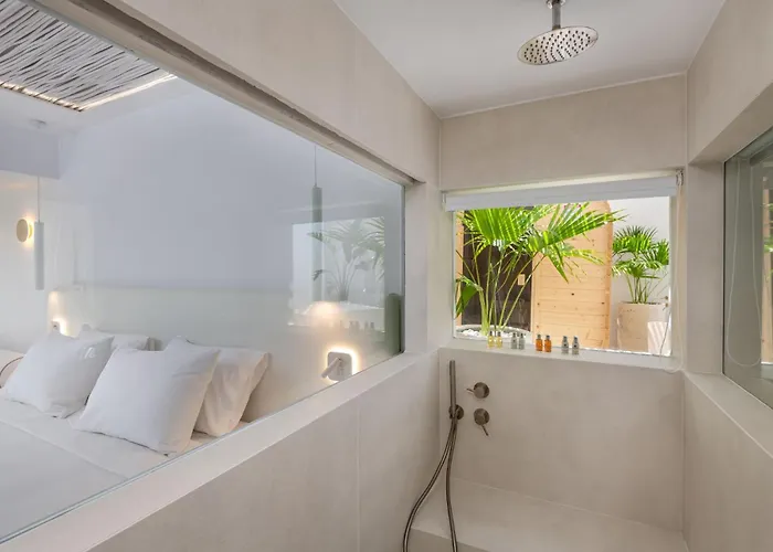 Dimitra Beach Hotel & Suites
