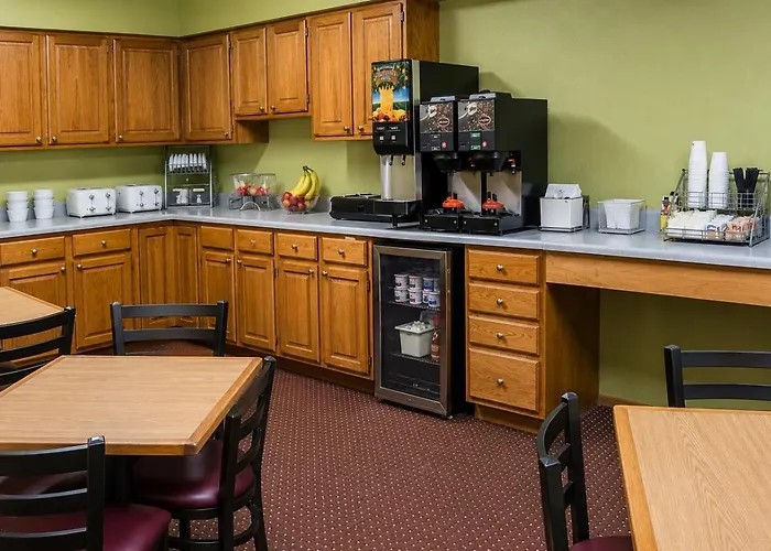 Super 8 By Wyndham Arkansas City Ks
