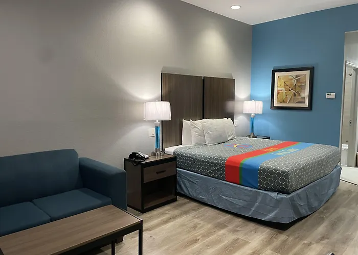 Haven Inn & Suites Downtown Houston.