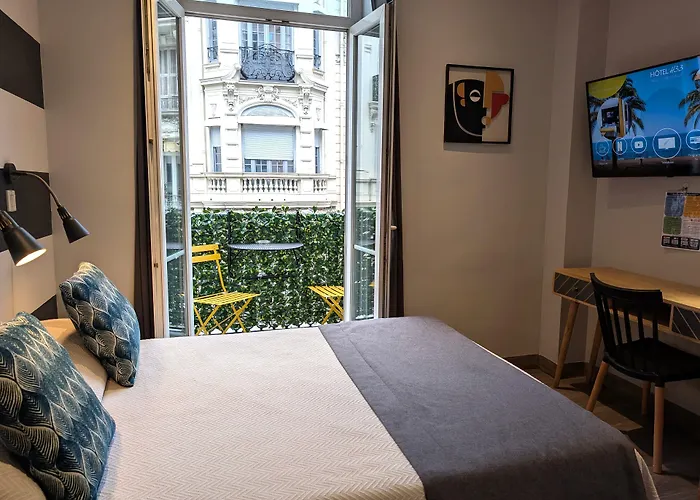 H33 Hôtel