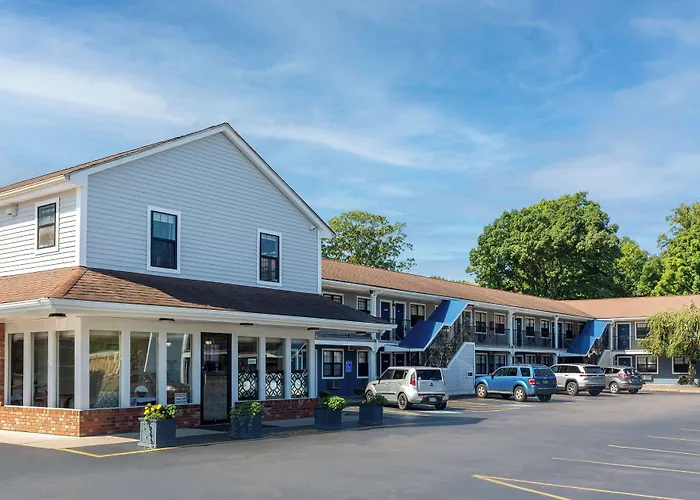 Knights Inn North Attleboro