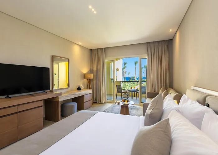 Grand Oasis Resort