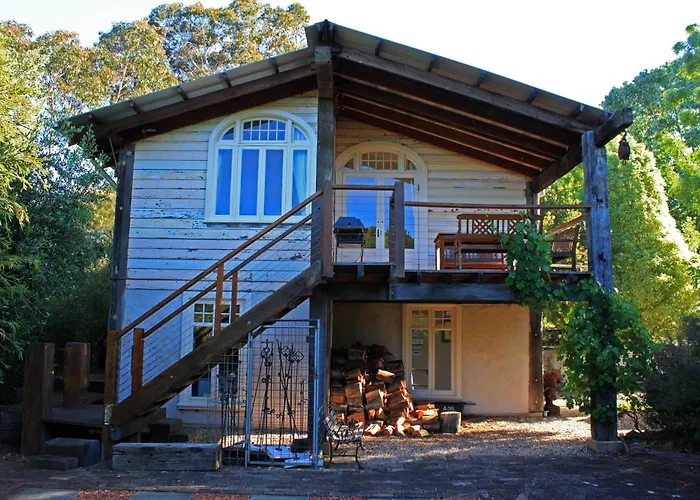Old Leura Dairy