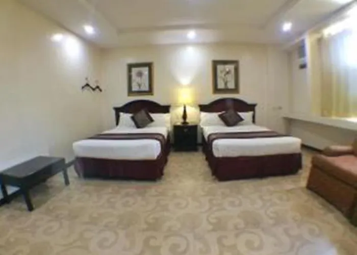 Cindy Kelly Hotel