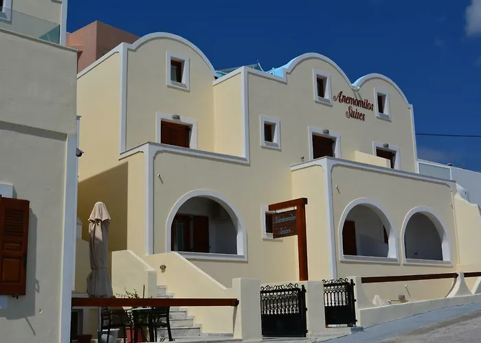 Anemomilos Suites Fira 